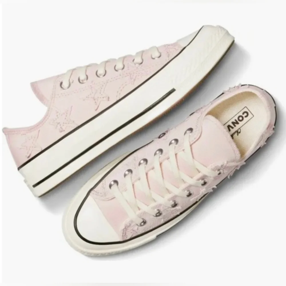 Chuck 70 Celestial Low Sneaker Shy Flamingo 9 Women's Men/Youth 7 Stars - Picture 1 of 12